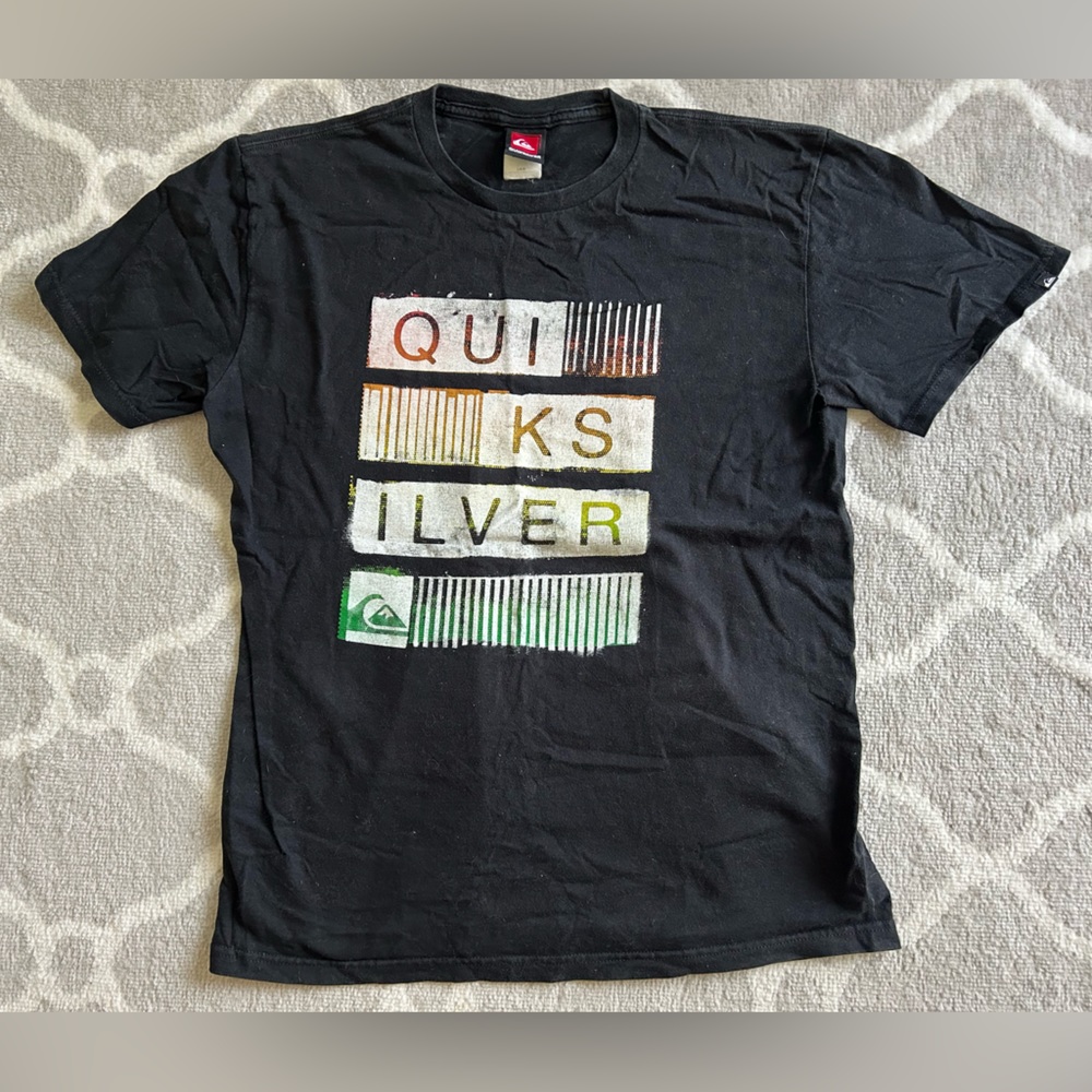 Quicksilver Tshirt. Size Large. Black
